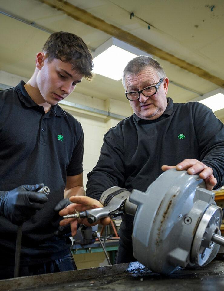 Apprenticeships | Early Careers | Careers | About | Metcor